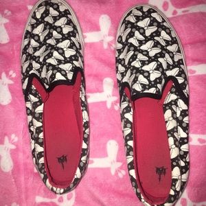 Super cute Disney slip on shoes